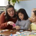 Настолна игра Hasbro Monopoly Voyage autour du monde 3951338 1-74, Околосветско пътешествие, 40 см, На френски език_5