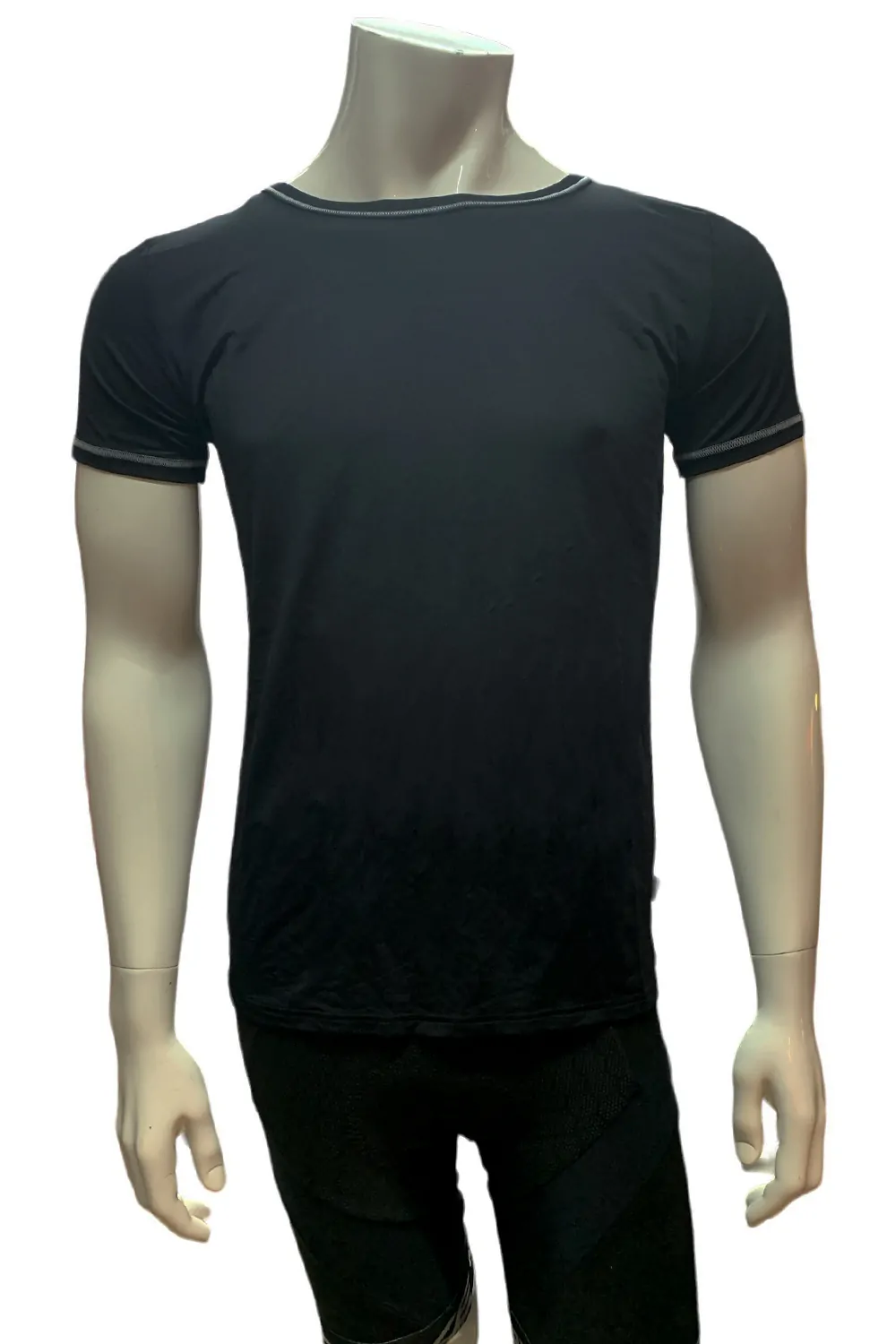 Мъжка спортна тениска Pompadour Intimate Shirt 1 4 Arm Micromodal 8287225 10-501  Cool Plus  Дишаща  Бързосъхнеща  46 S  Черен