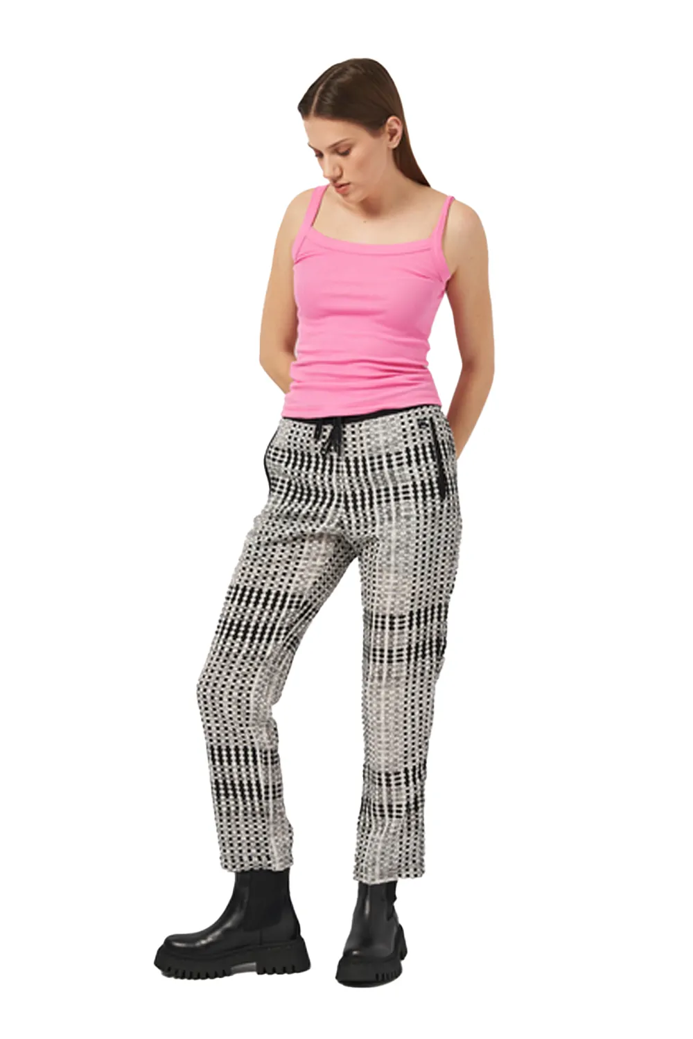 Дамски панталон G-Star RAW Upmarsh Jog Chino  1120172 16113-45  Еластична талия  Лек материал  Размер S  Черен Бял